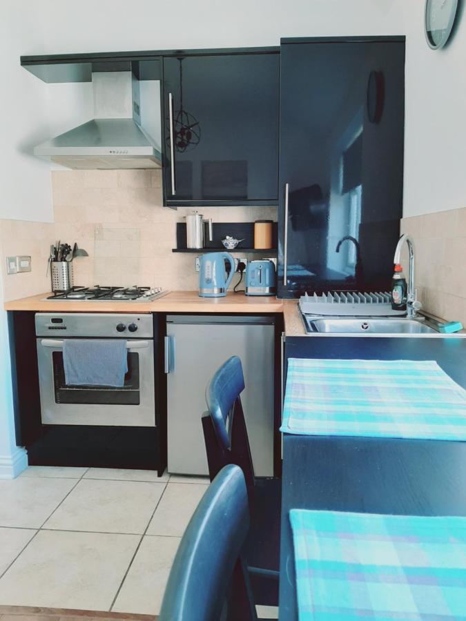 Cosy 1 Bedroom Apartment In The Heart Of Ландъндо Екстериор снимка