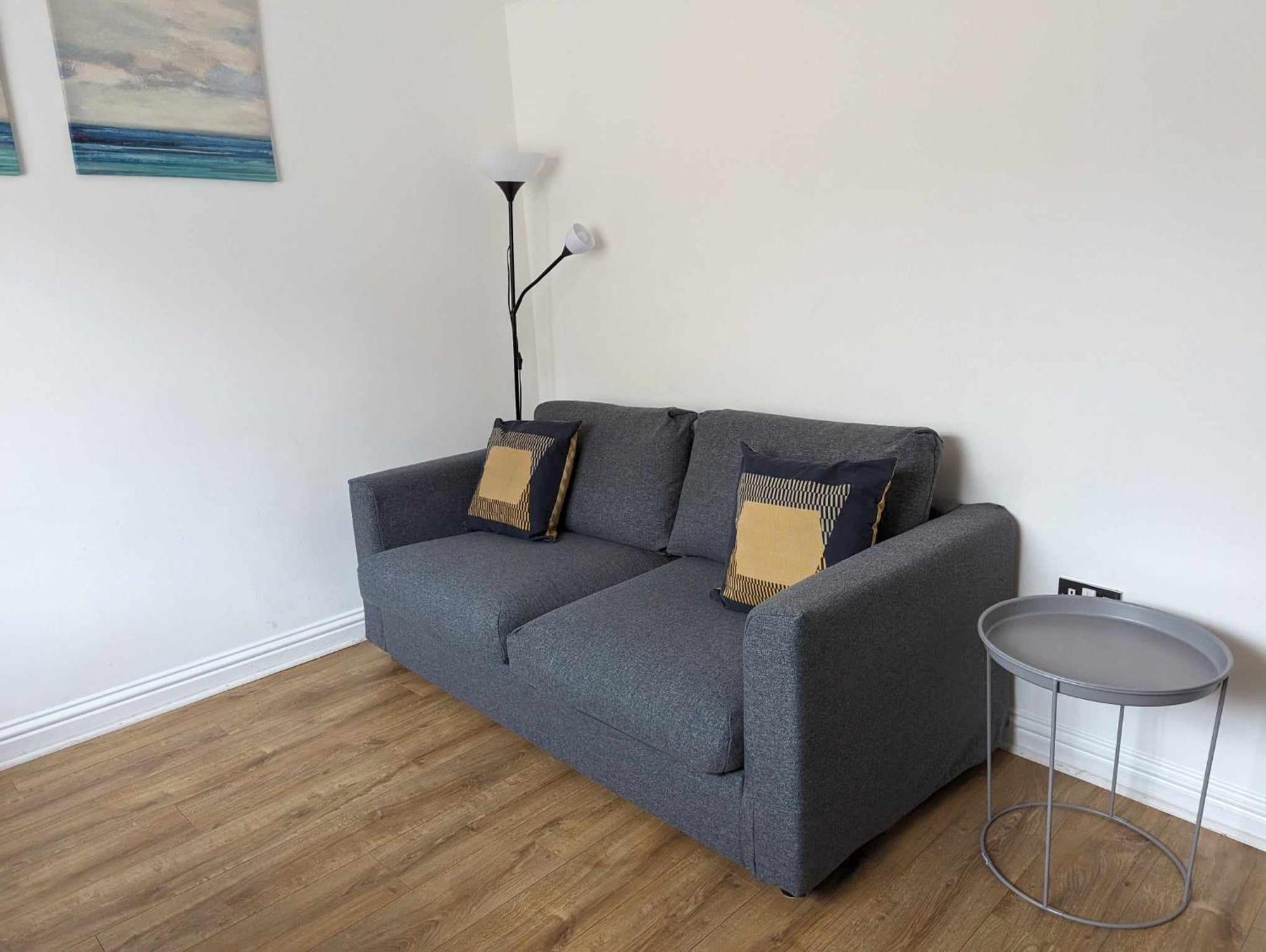 Cosy 1 Bedroom Apartment In The Heart Of Ландъндо Екстериор снимка